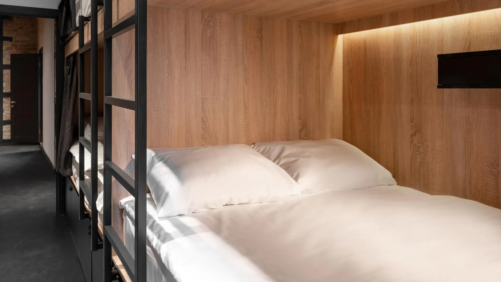 Globe Runner Hostel Kyiv