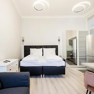 prime-star-fasion-street-modern-luxury-apartments.inbudapesthotels.com/