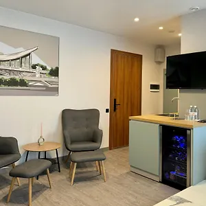 Be The One Apart Otel