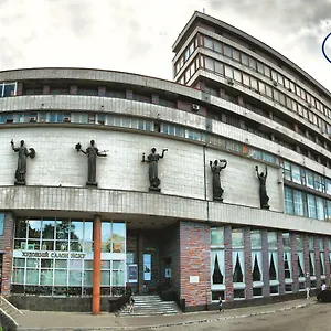 Tsentralnoho Budynku Khudozhnyka Киев
