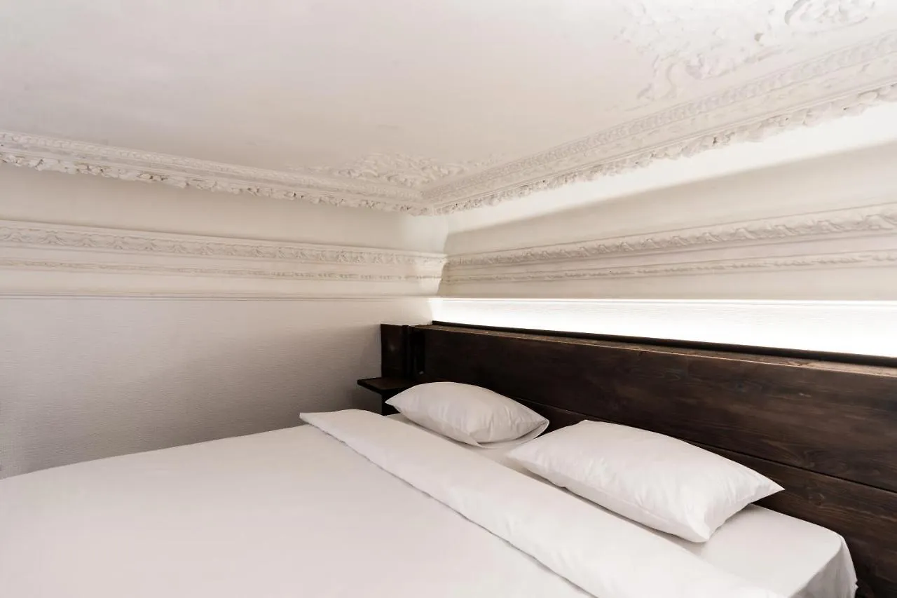 Globe Runner Hostel Kyiv